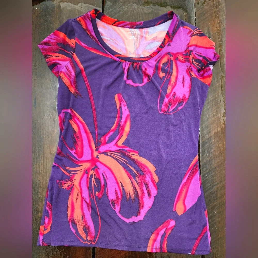 #030 Worthington Small Vibrant top